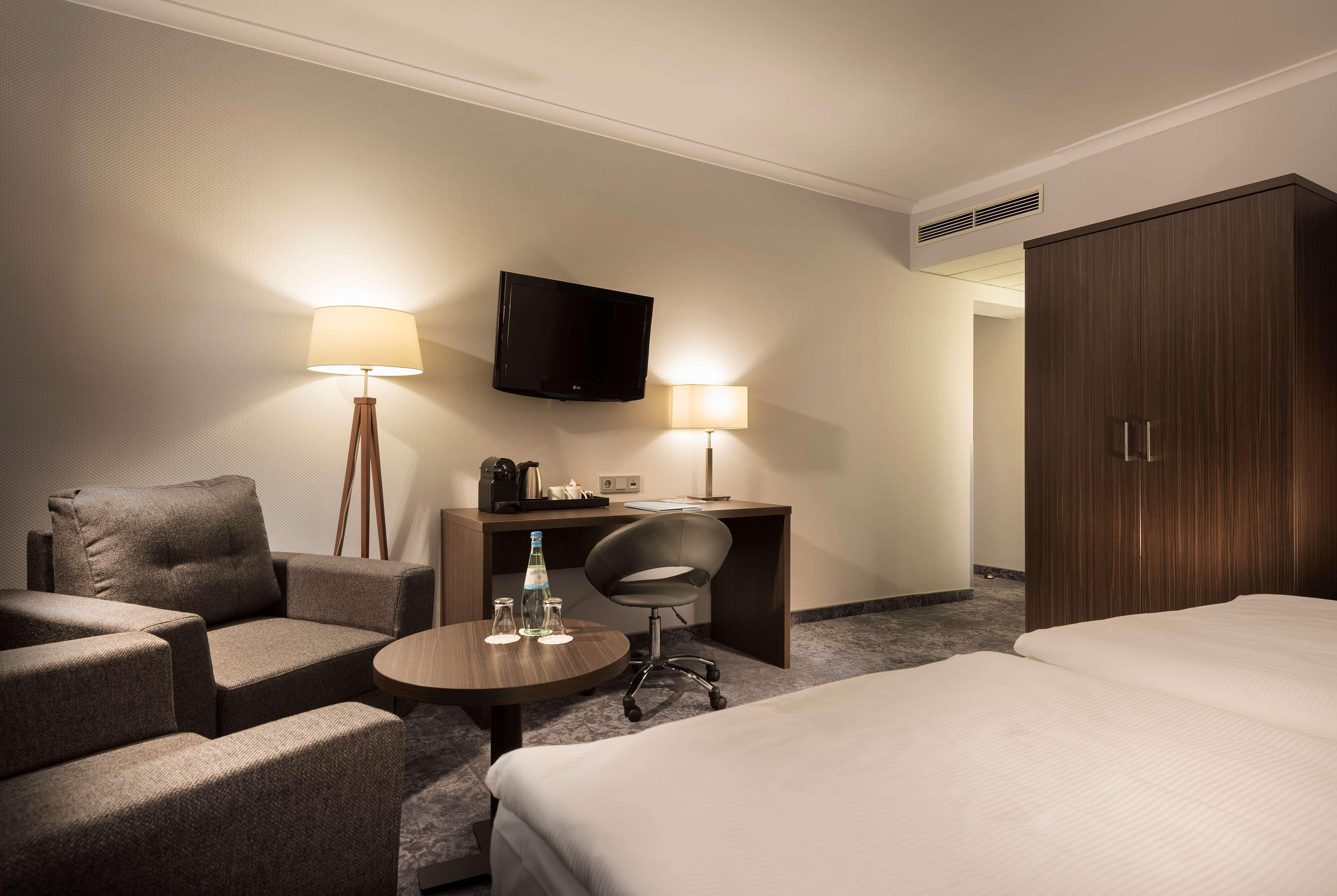 Hotel Wyndham Koeln Zewnętrze zdjęcie