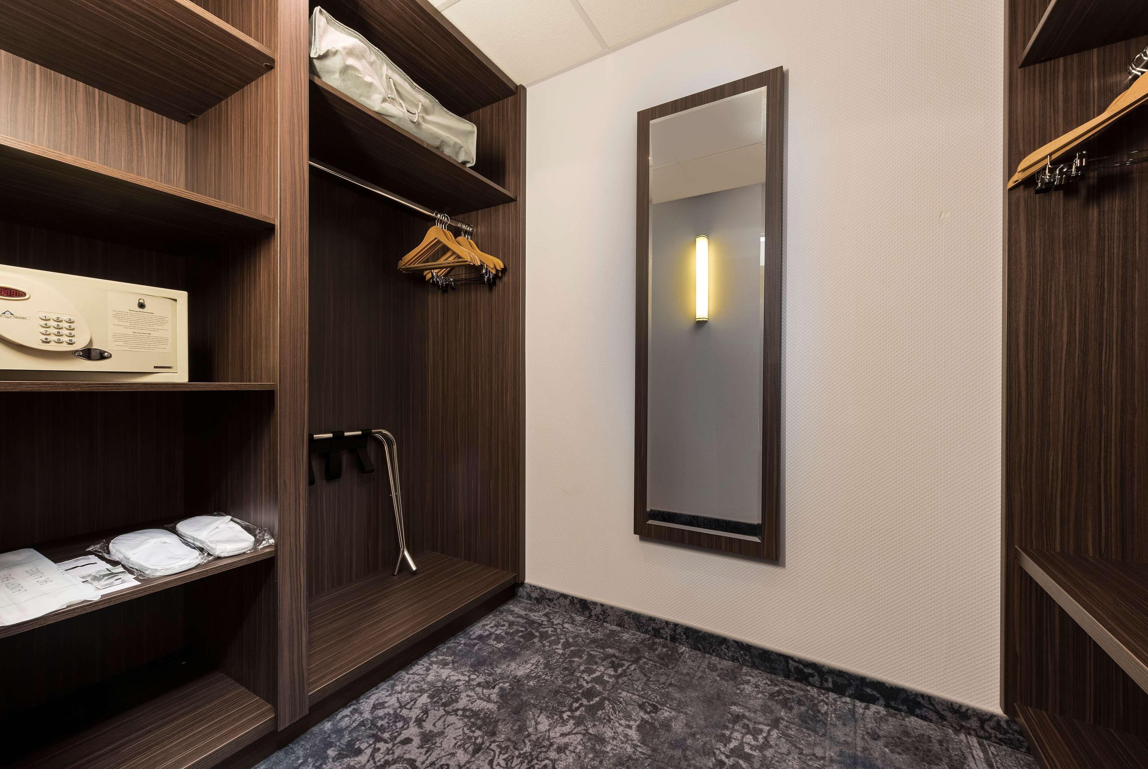Hotel Wyndham Koeln Zewnętrze zdjęcie