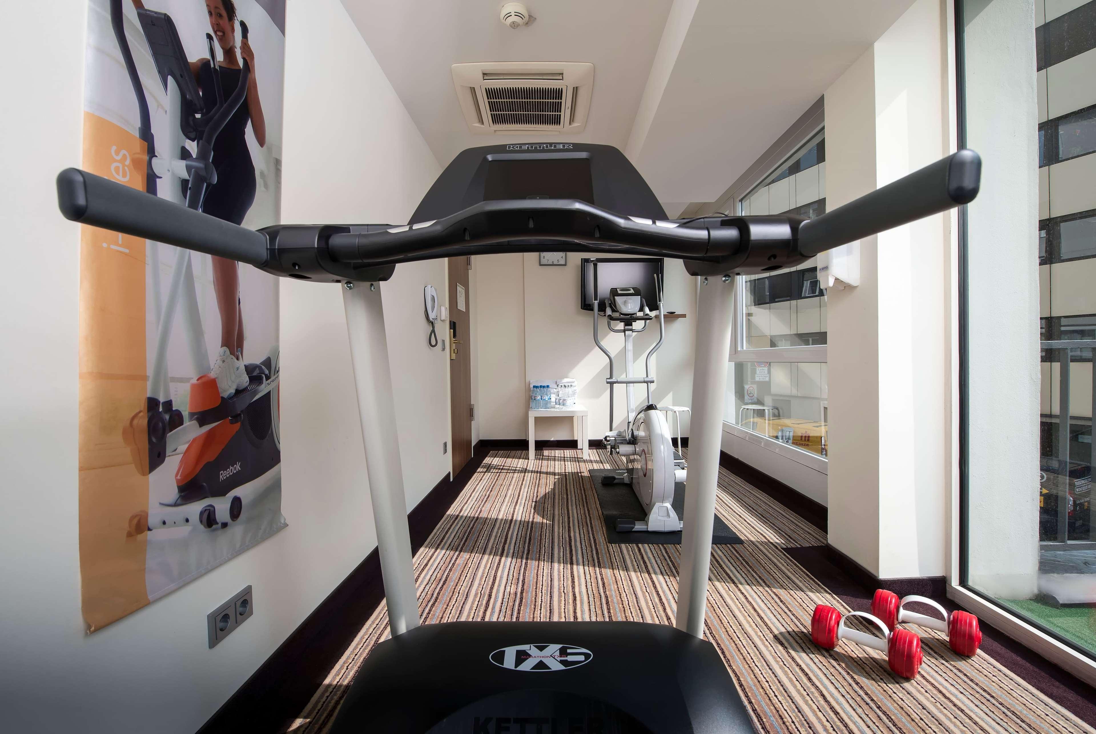 Hotel Wyndham Koeln Udogodnienia zdjęcie