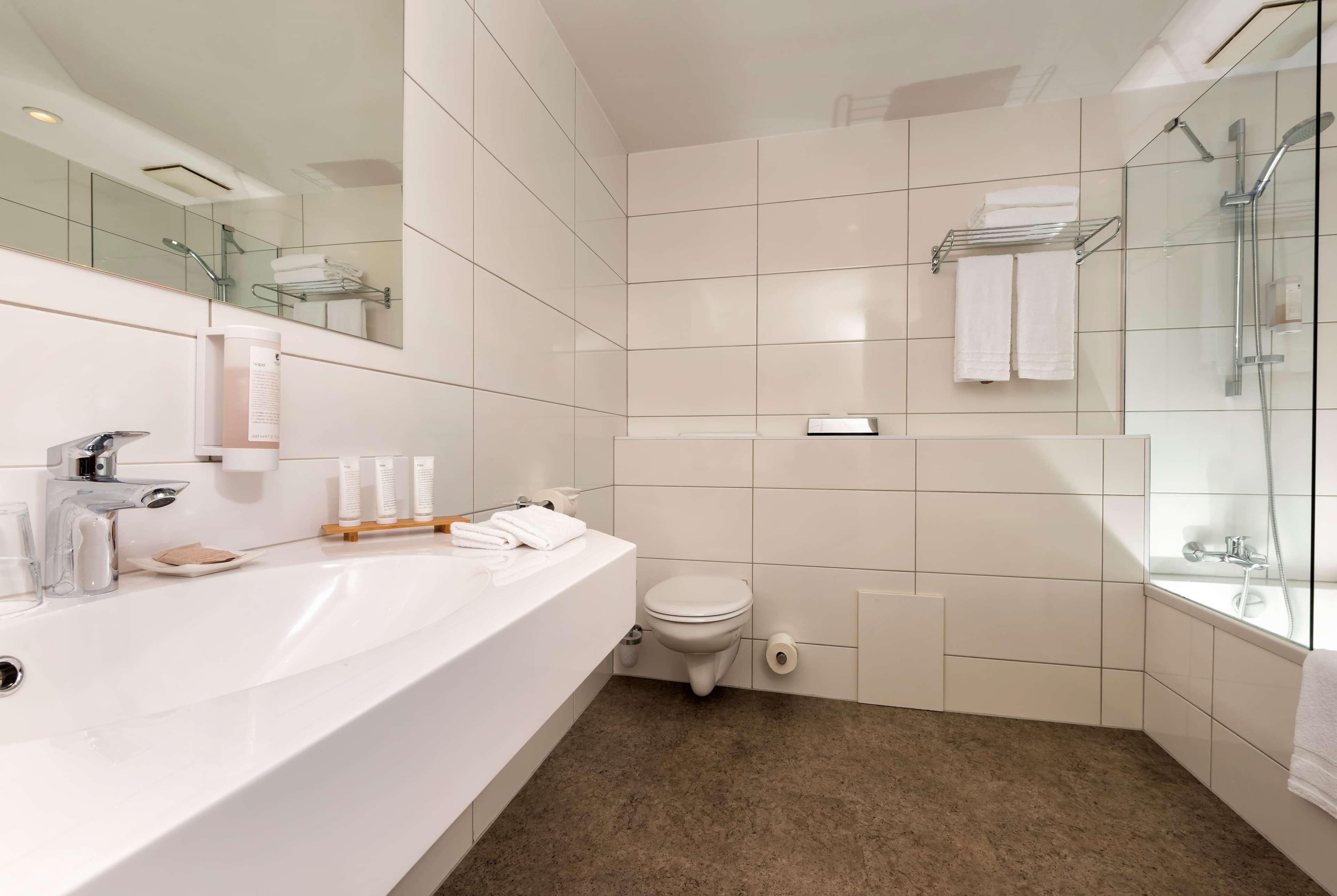 Hotel Wyndham Koeln Zewnętrze zdjęcie