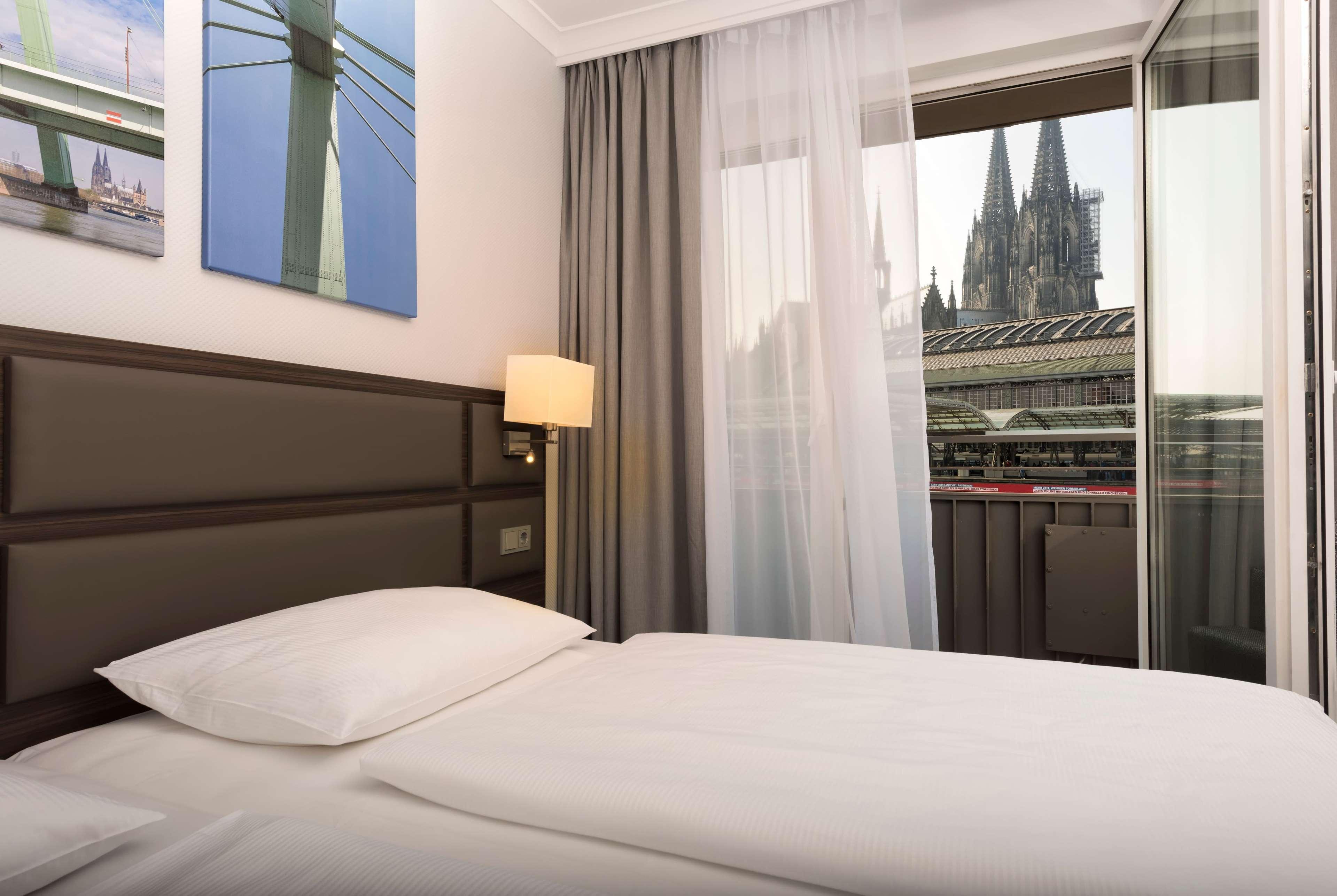 Hotel Wyndham Koeln Zewnętrze zdjęcie