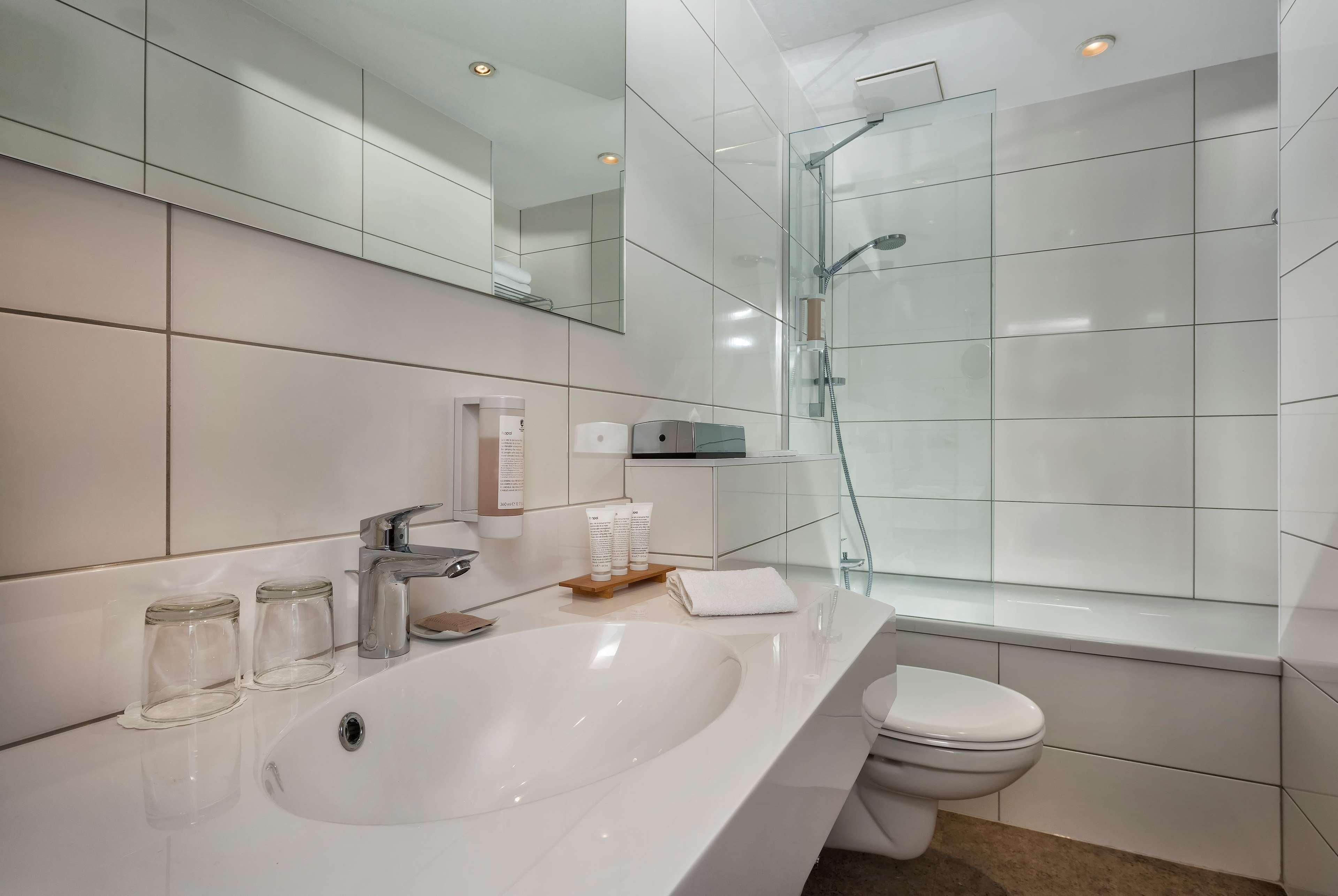 Hotel Wyndham Koeln Pokój zdjęcie
