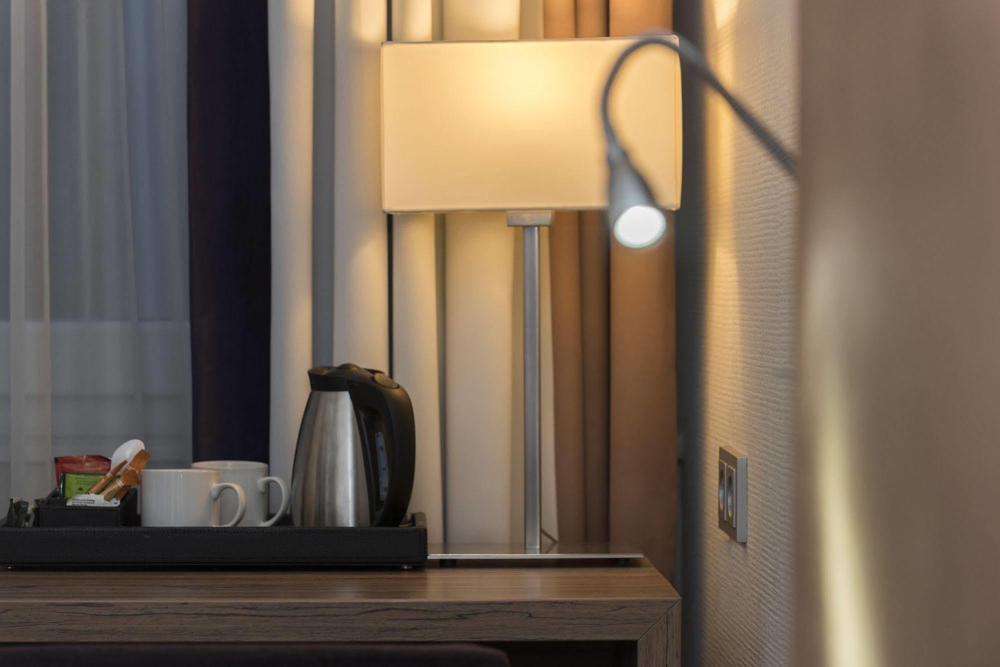 Hotel Wyndham Koeln Zewnętrze zdjęcie