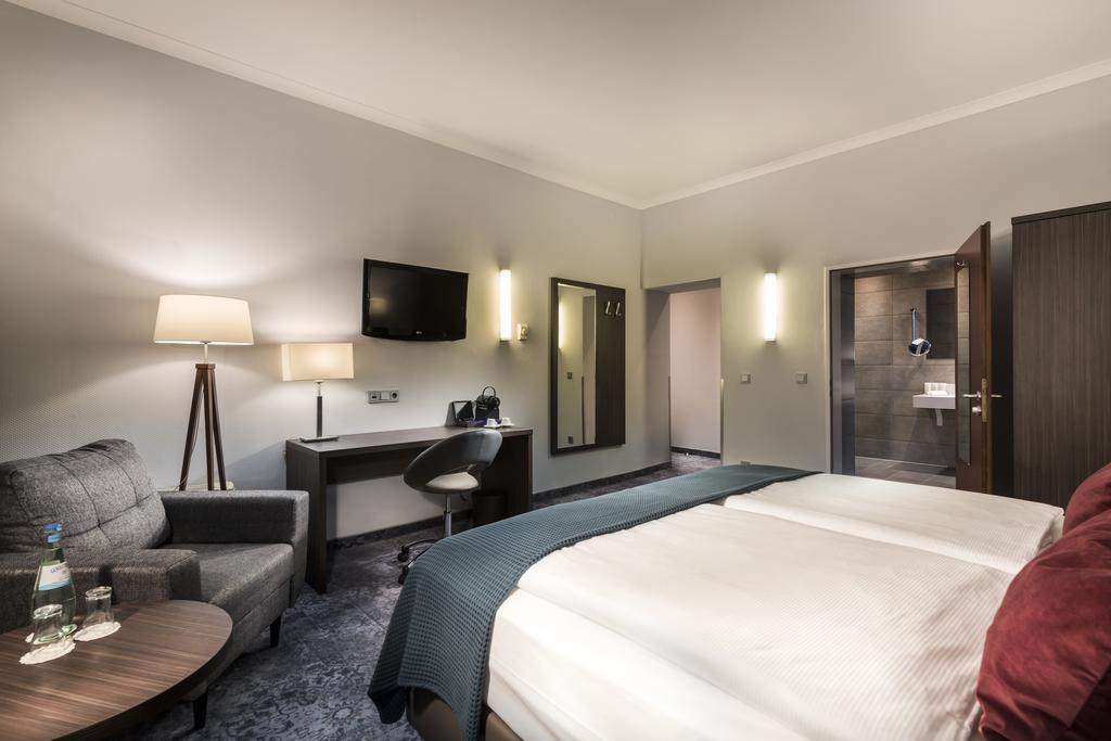 Hotel Wyndham Koeln Pokój zdjęcie